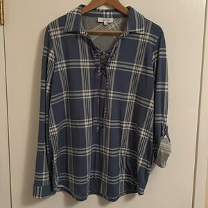 My style blue and white plaid pull on top, front ties, roll up sleeves w/ button